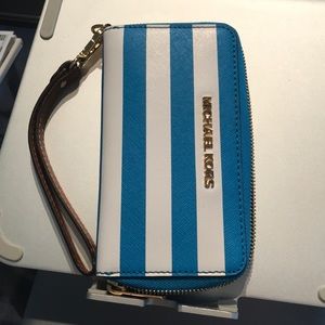 Michael Kors zipper wallet